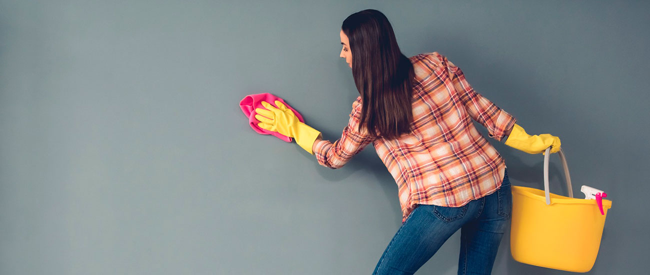 Я не зіпсувати пофарбовані стіни при прибиранні