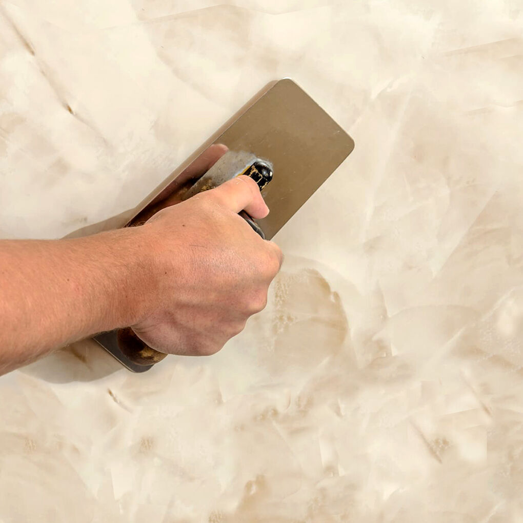 Ризики самостійної роботи з декоративною штукатуркою