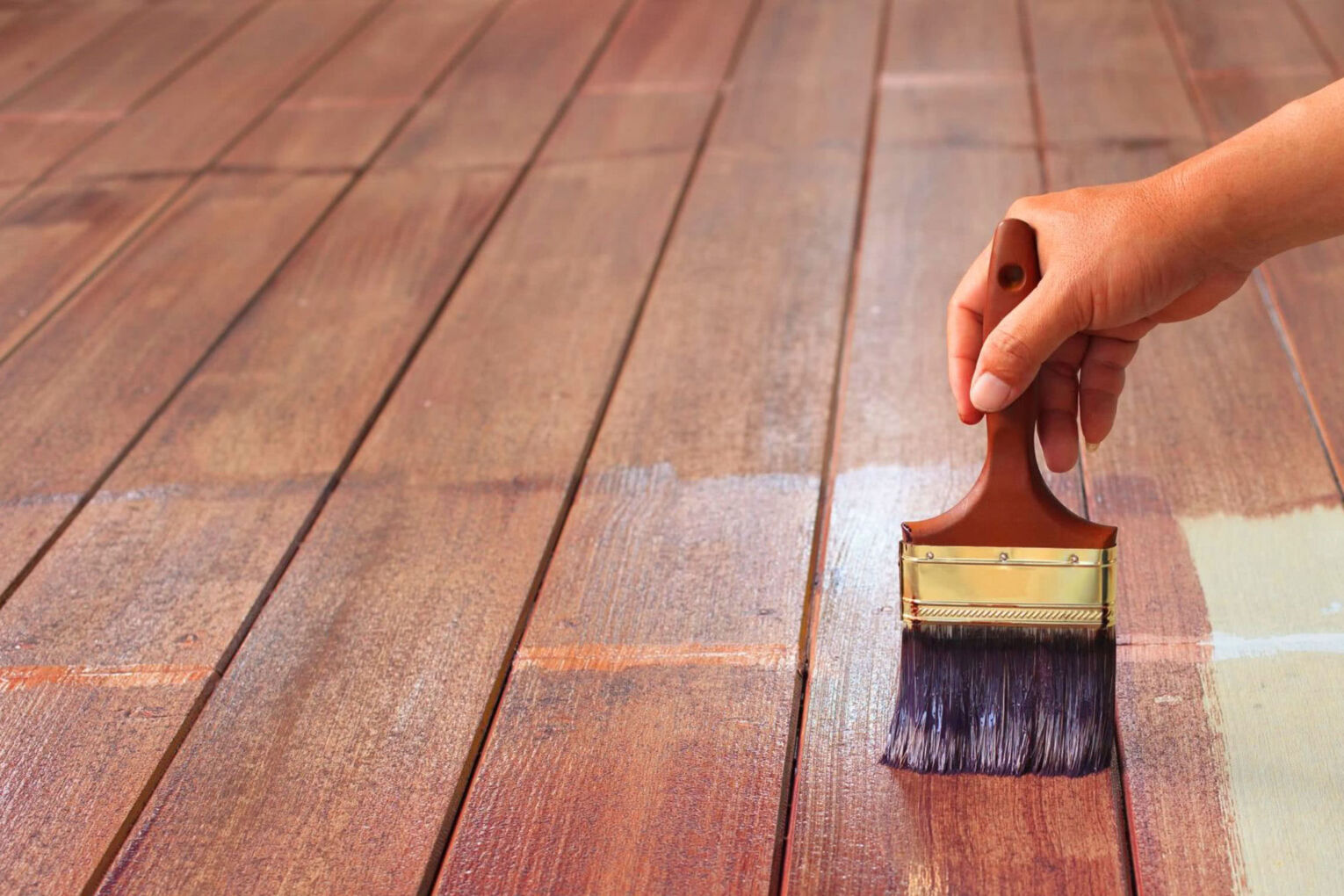 Фарбування дерев'яної поверхні