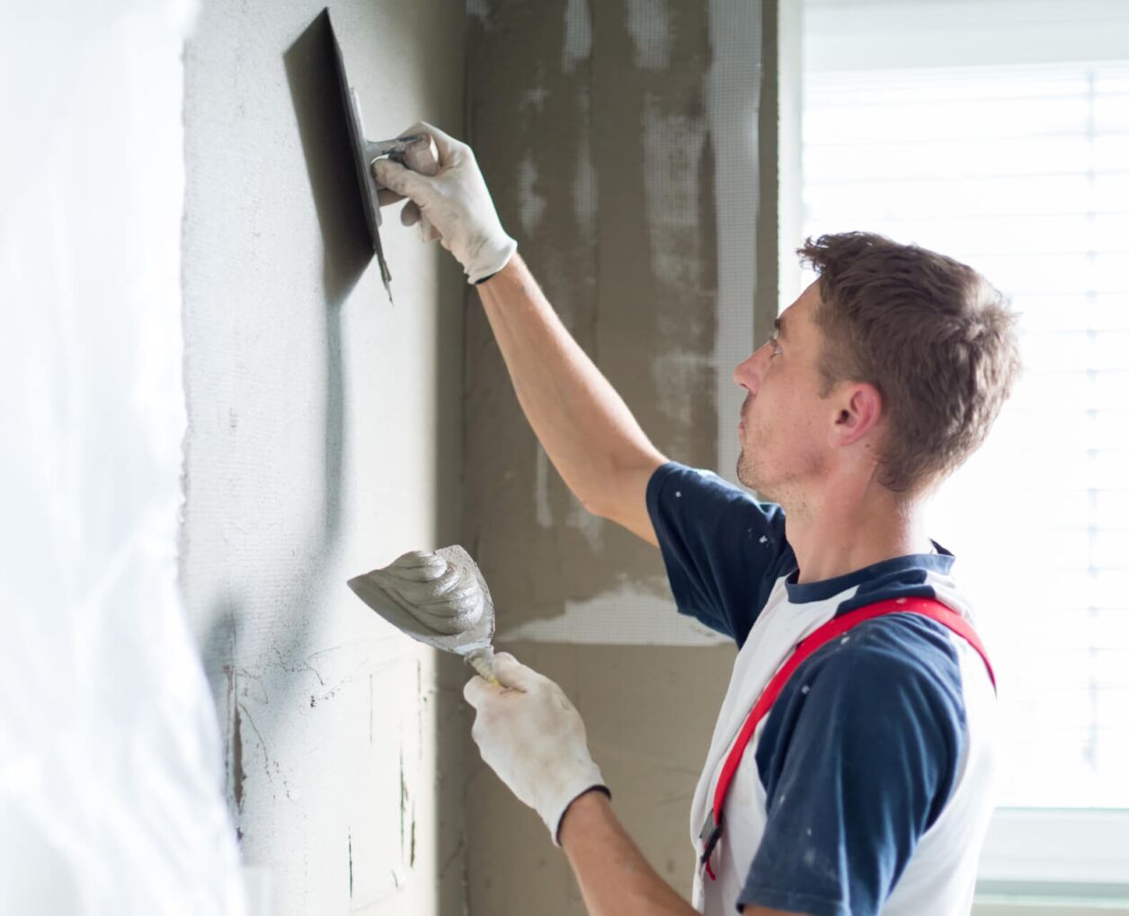 Топ-5 помилок при виборі штукатурки та як їх уникнути